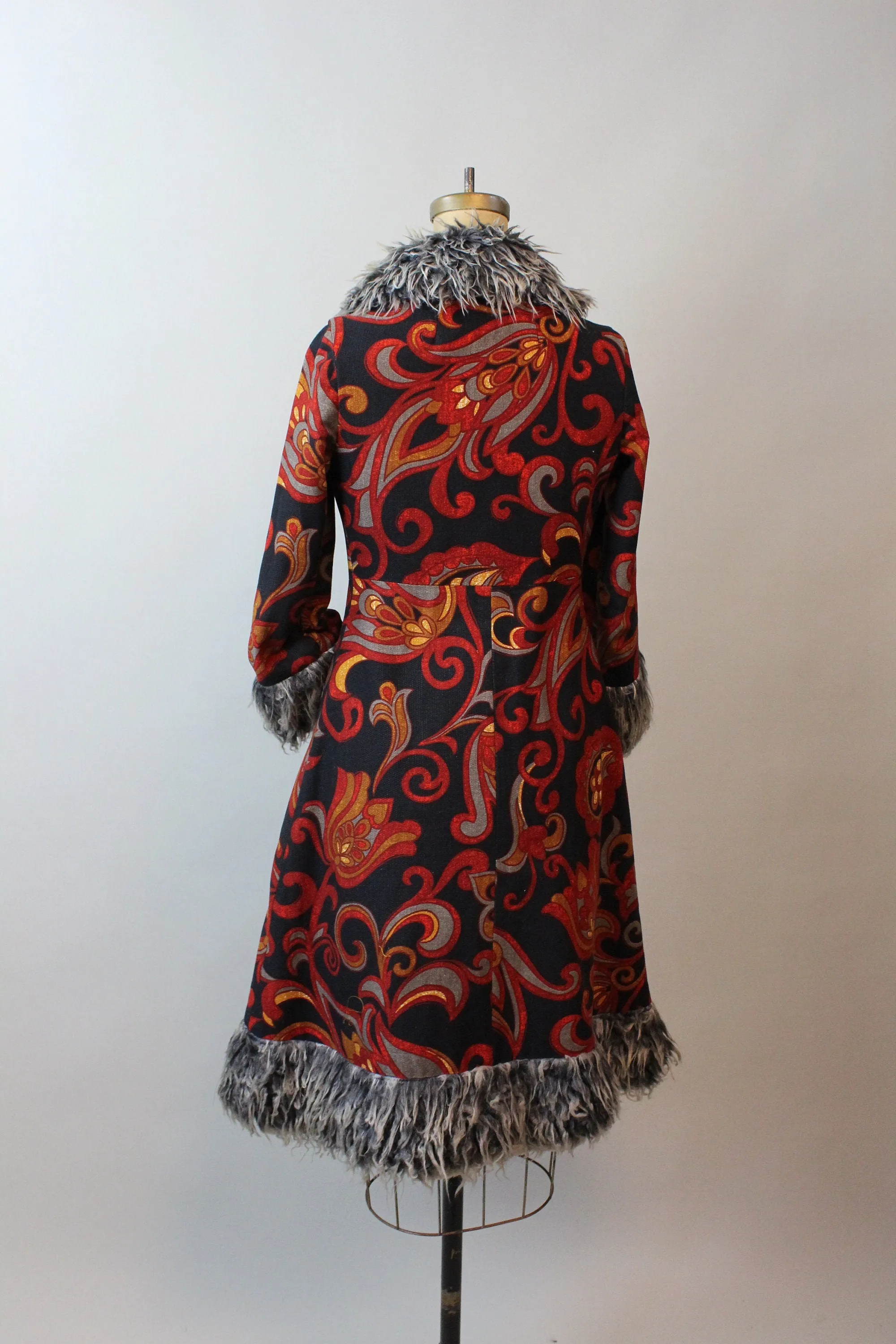 1970s BOHO faux fur tapestry coat xs | new fall