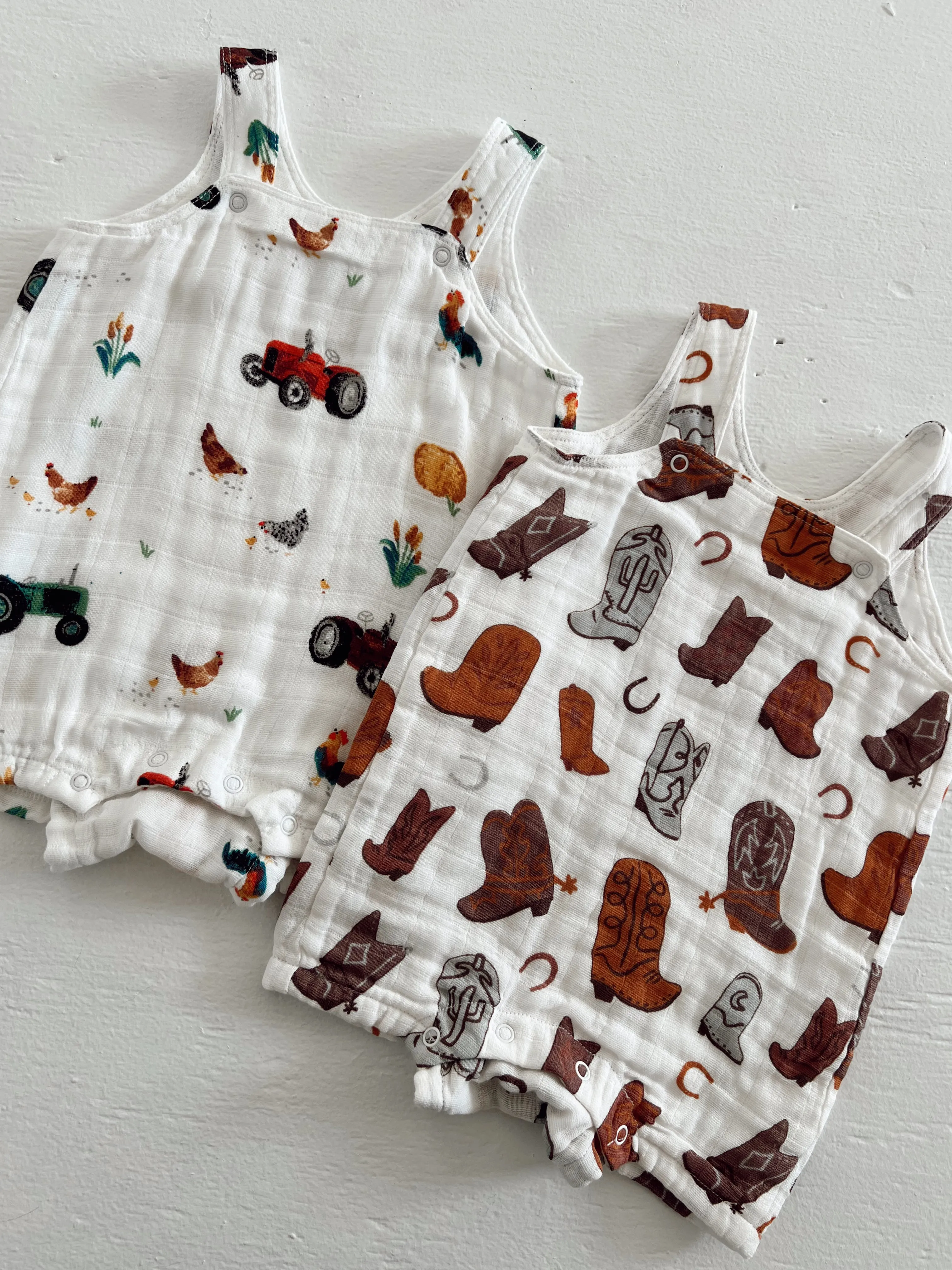 Muslin Overall Shortie, Tractors