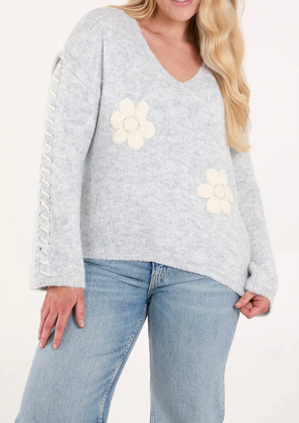 V-Neck Blanket Stitch Sleeve Flower Design Jumper (2 Colours)